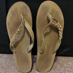 Light brown braided women’s rainbow sandals